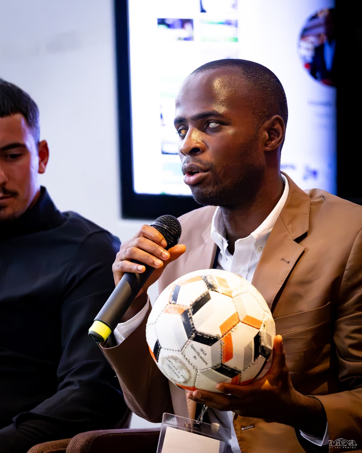 Yvan Wouandji introducing blind football