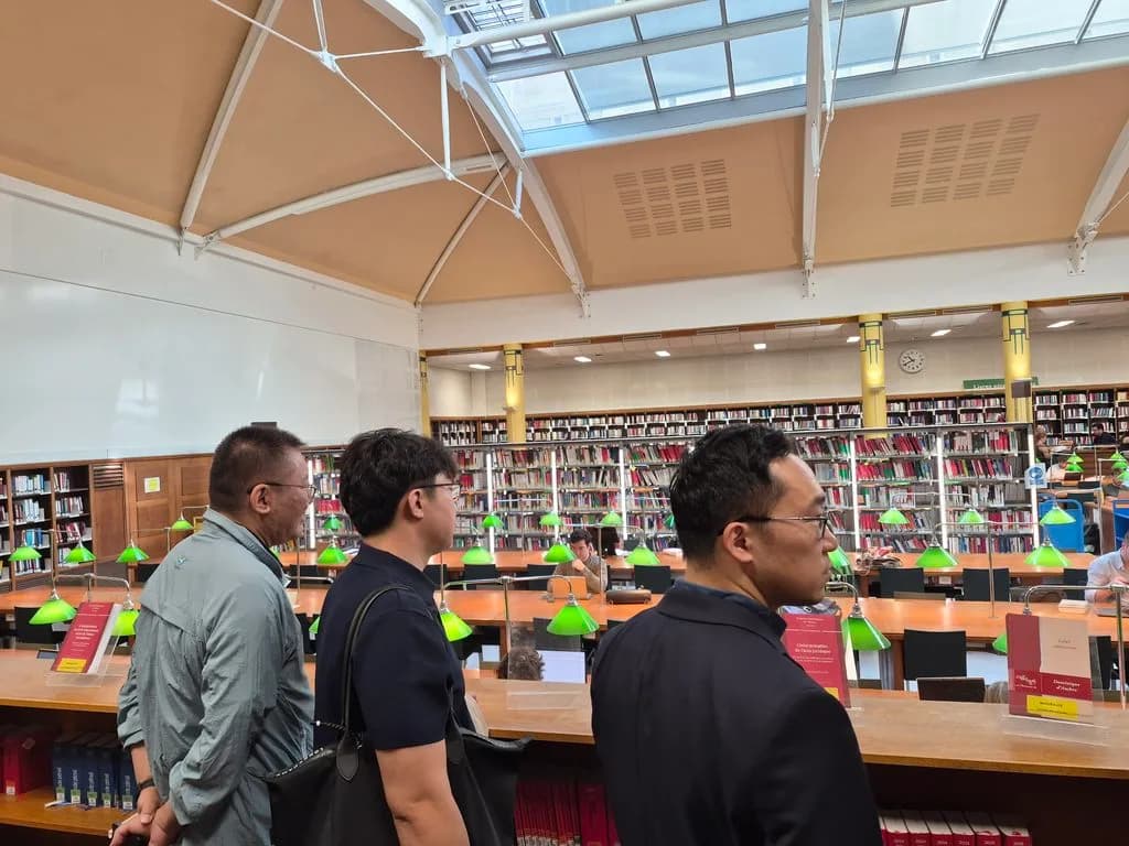 At the Sorbonne, GYDCA Welcomes a Delegation from the Beijing Youth Federation 1000106798